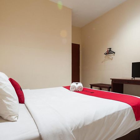 Reddoorz Plus Near Plaza Blok M Jakarta Kültér fotó