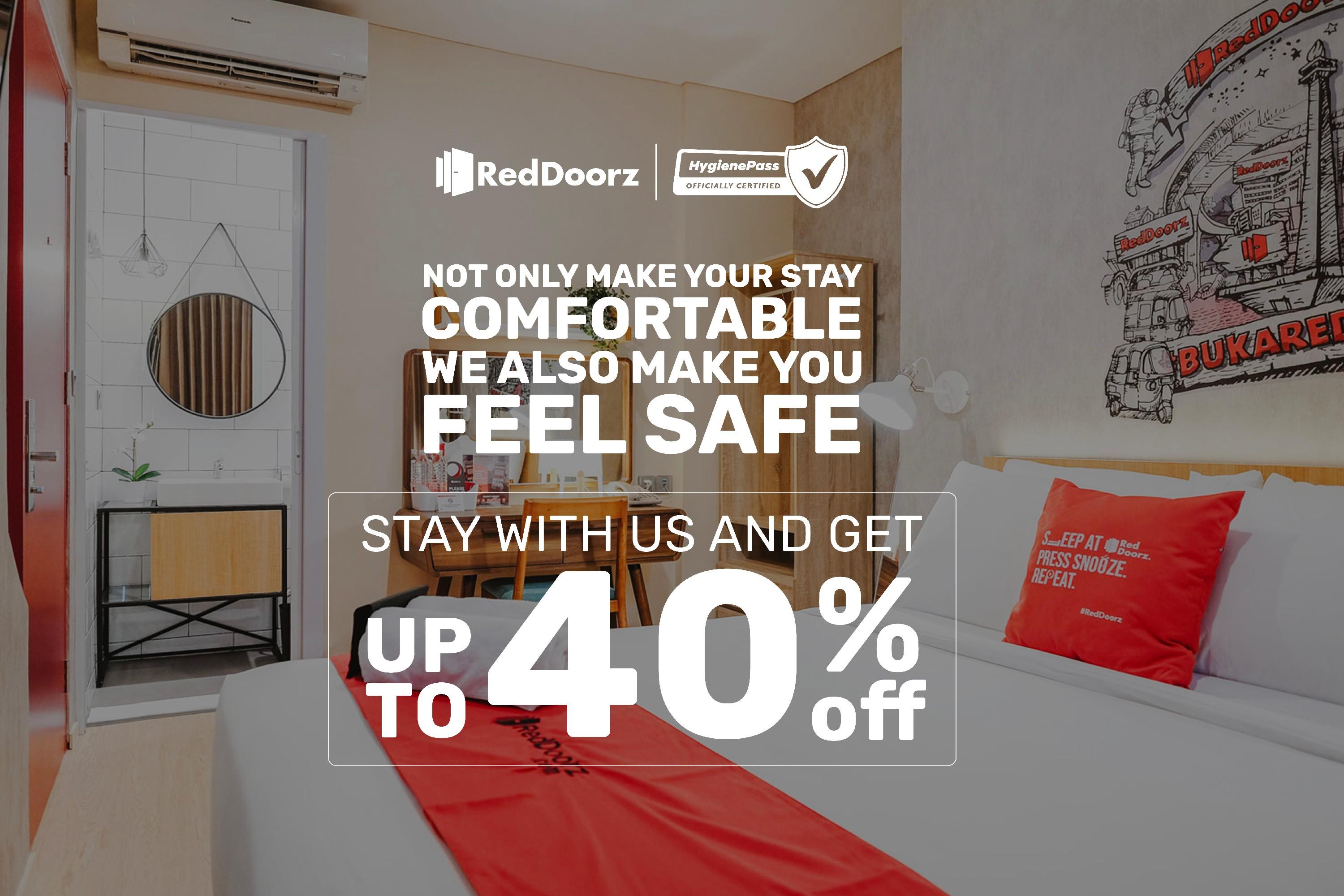 Reddoorz Plus Near Plaza Blok M Jakarta Kültér fotó